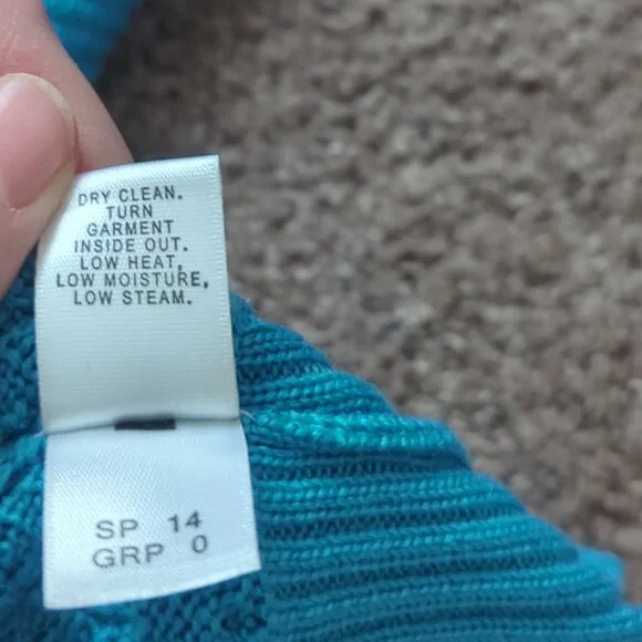 St. John Boatneck Wool Sweater Blue Size Medium - Picture 7 of 9